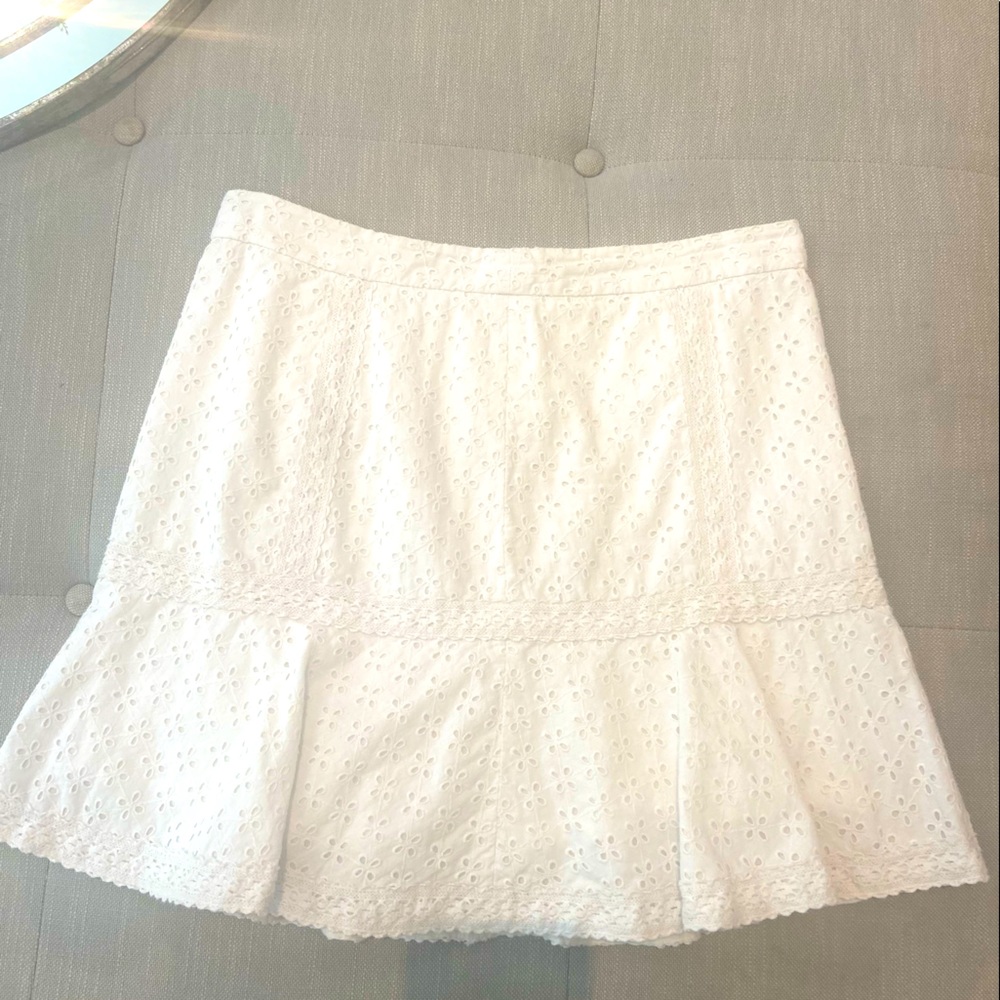 Vineyard Vines white eyelet skirt